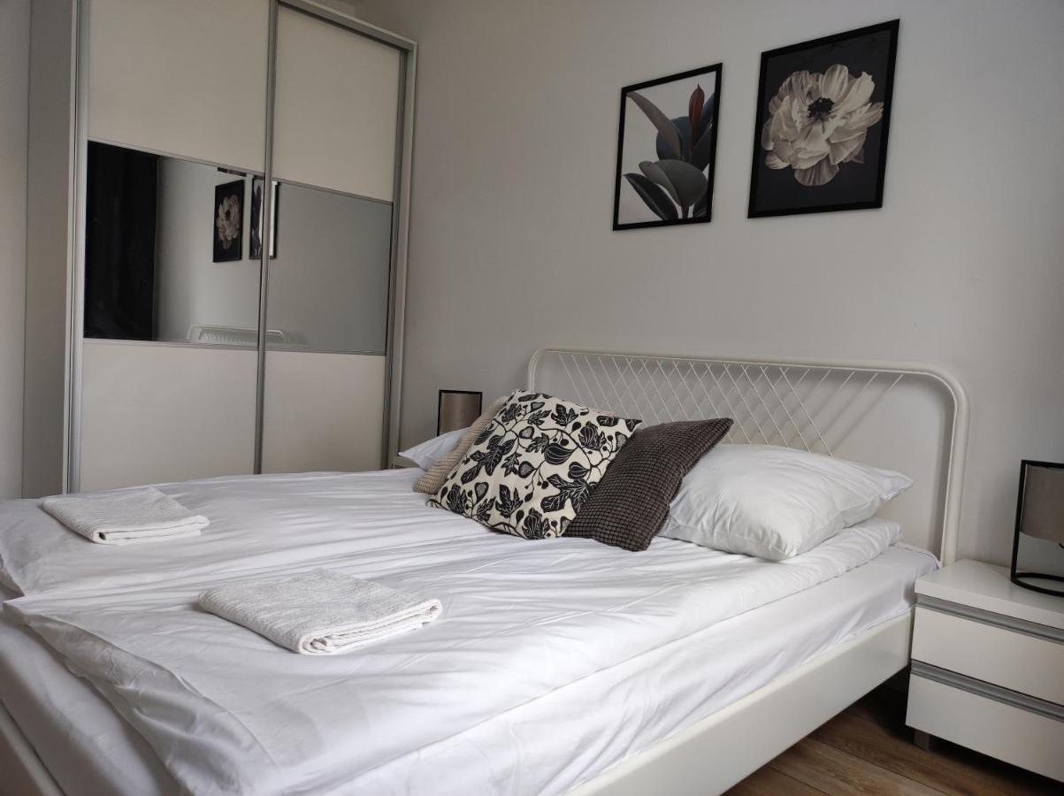 Lux Apartment Close To Medicover And Paley Warszawa Eksteriør billede